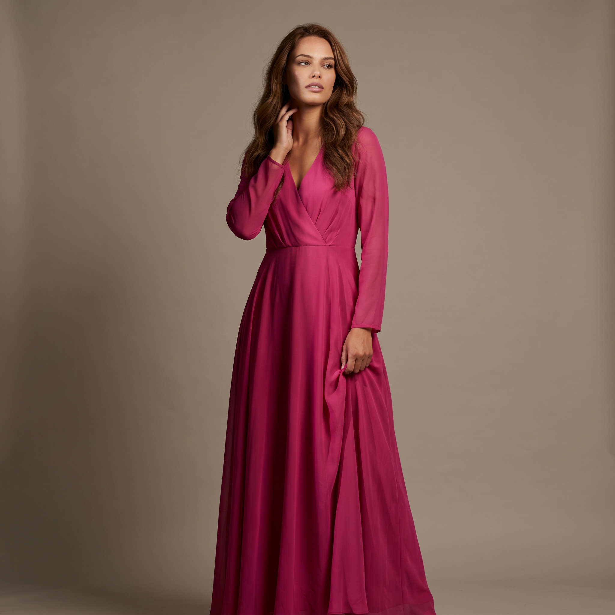 Slipdress met lange mouwen in een intense fuchsia kleur