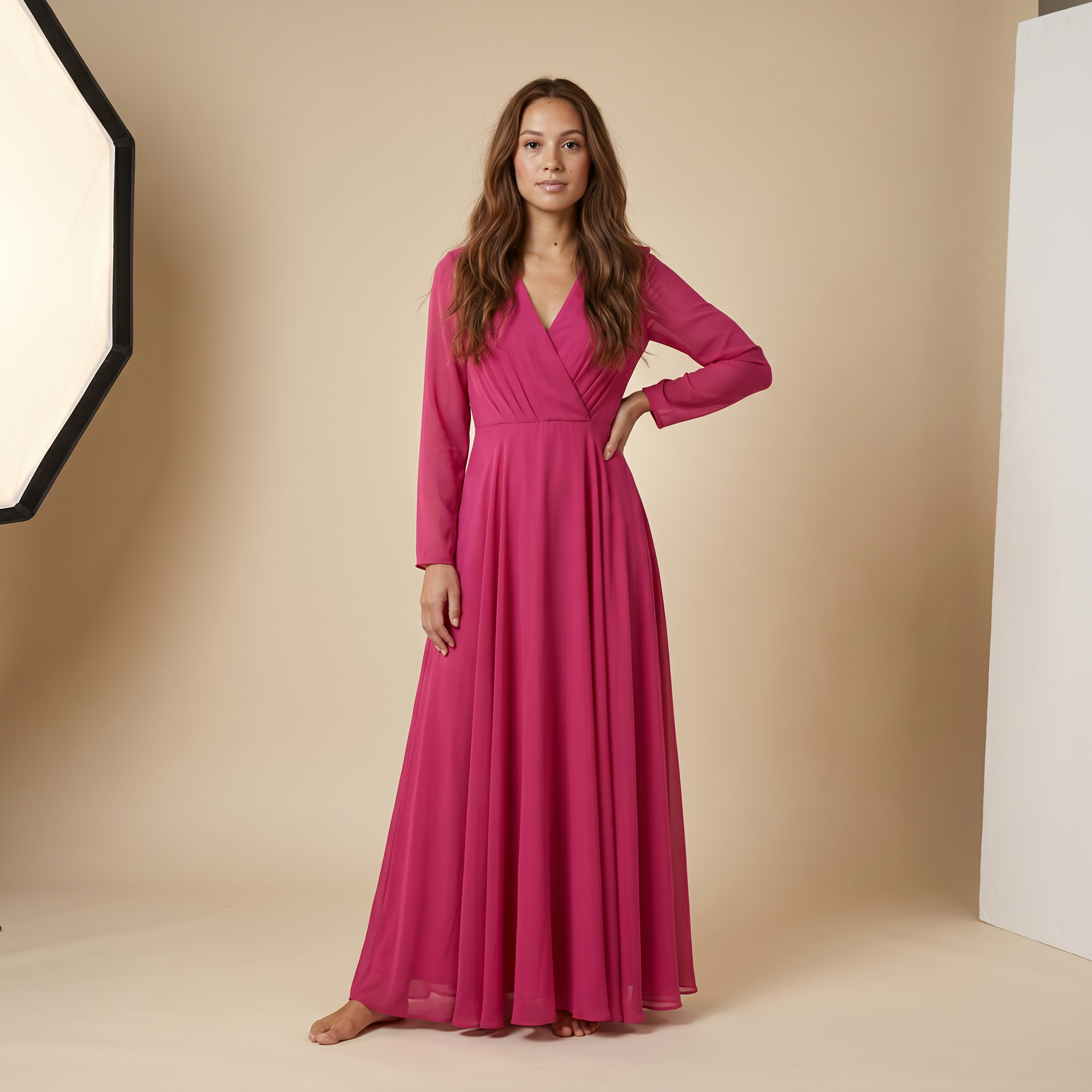 Slipdress met lange mouwen in een intense fuchsia kleur